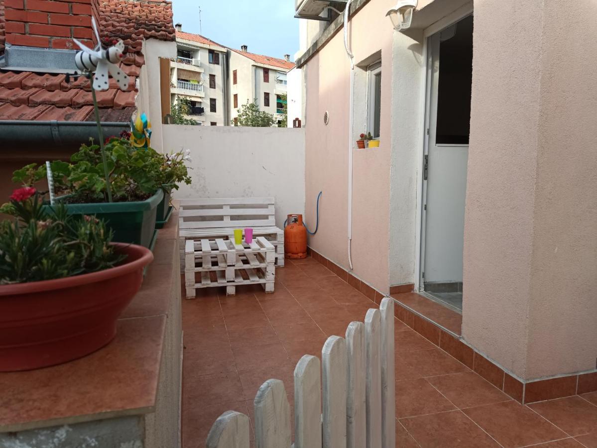 Apartamento Apartman Mala Cici Zadar Exterior foto