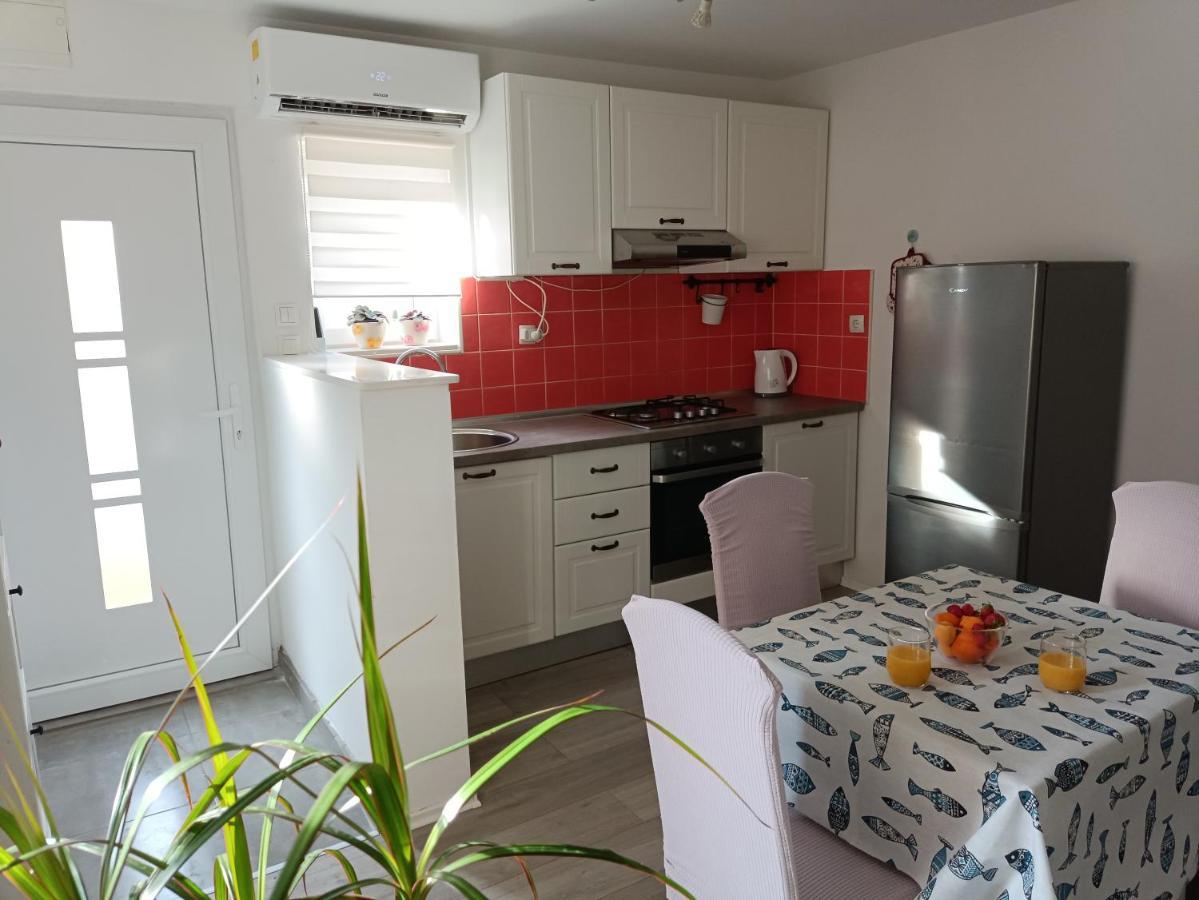 Apartamento Apartman Mala Cici Zadar Exterior foto